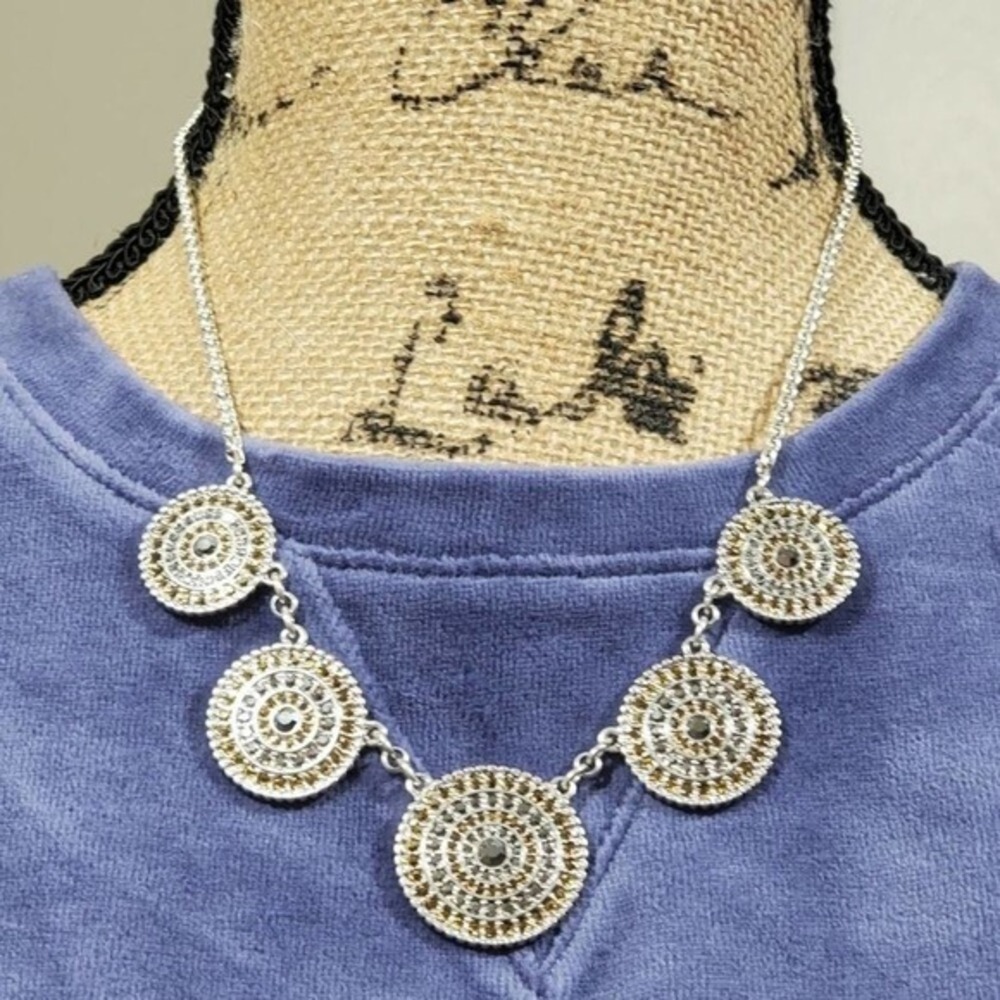 Lucky‎ Brand Silver Tone Amber Smoke Crystal Medallion Bib Necklace Boho Chic